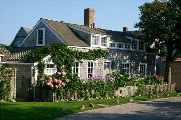 Cottage in 'Sconset Nantucket during the spring